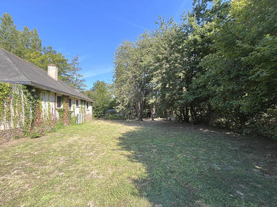 Maison - 250 m² - 6 pièces