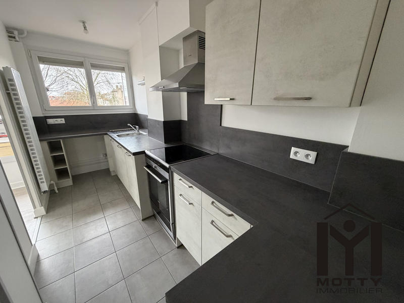 Appartement - 65 m² - 4 pièces