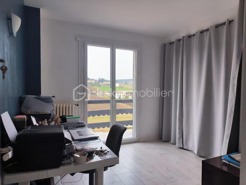 Maison - 196 m² - 9 pièces