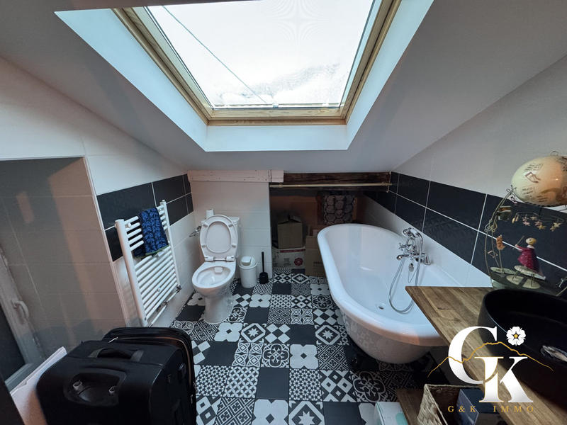 Appartement - 106 m² - 4 pièces