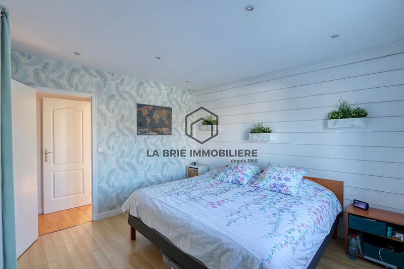 Maison - 190 m² - 6 pièces