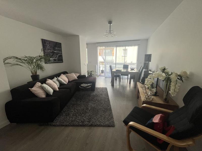 Appartement ancien - 69 m² - 3 pièces