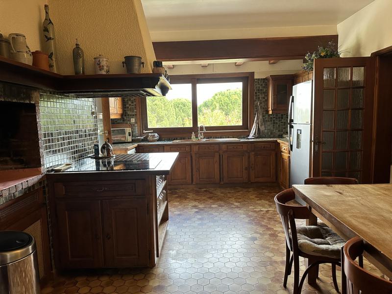 Villa - 265 m² - 9 pièces