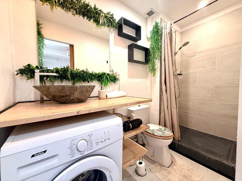 Studio - 25 m² - 1 pièce