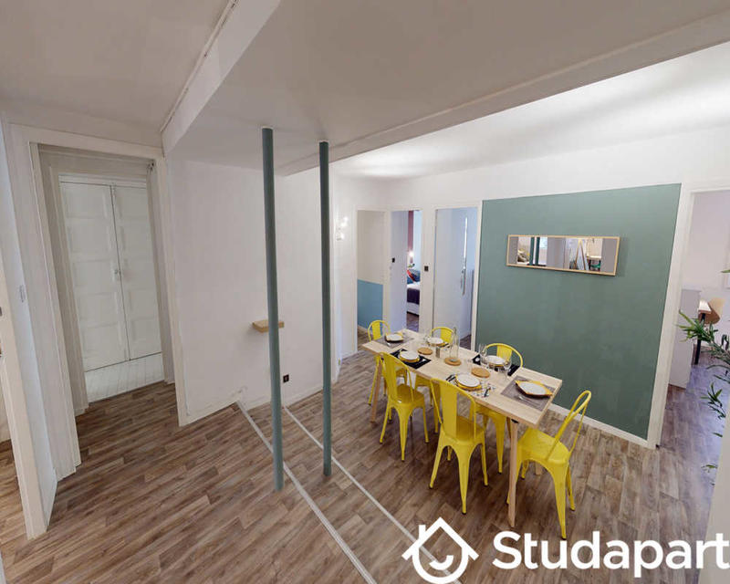 Chambre - 140 m² - 1 pièce