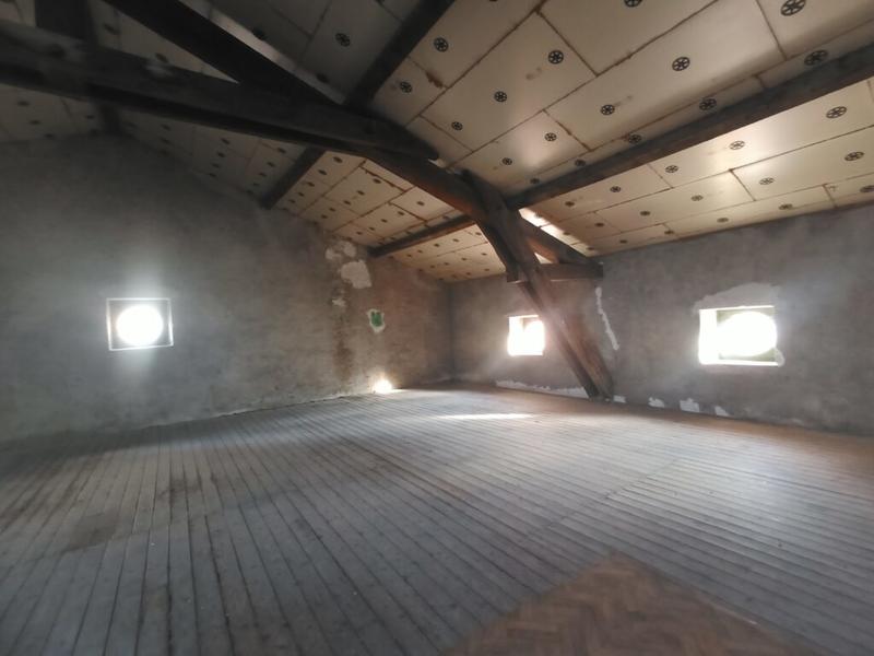 Maison - 98 m² - 4 pièces