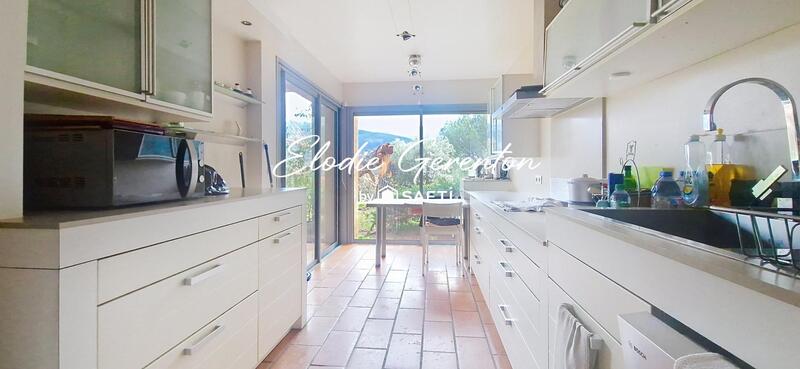 Maison - 170 m² - 6 pièces