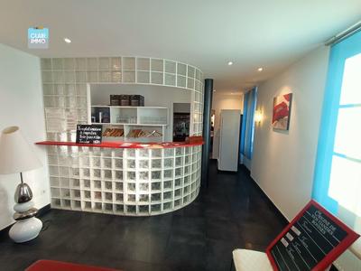 Fonds de commerce - Local commercial - 300 m²