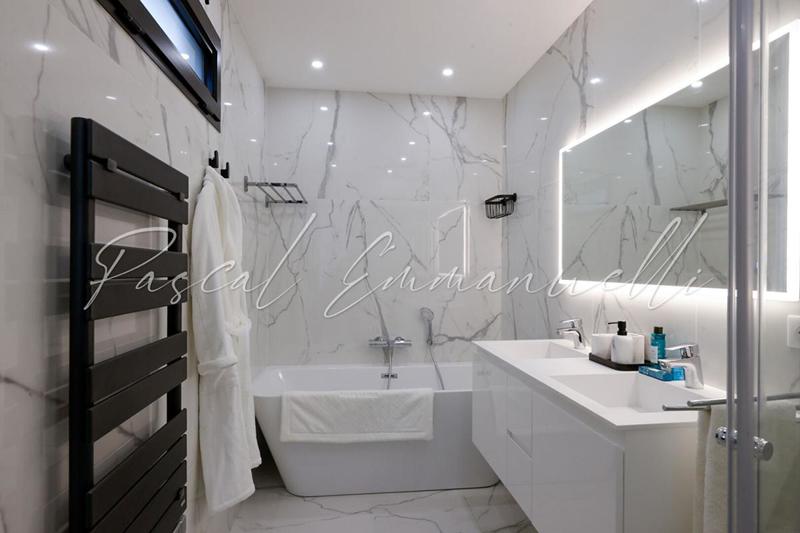 Appartement - 137 m² - 4 pièces