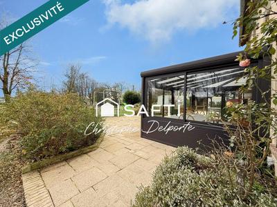 Maison - 248 m² - 10 pièces