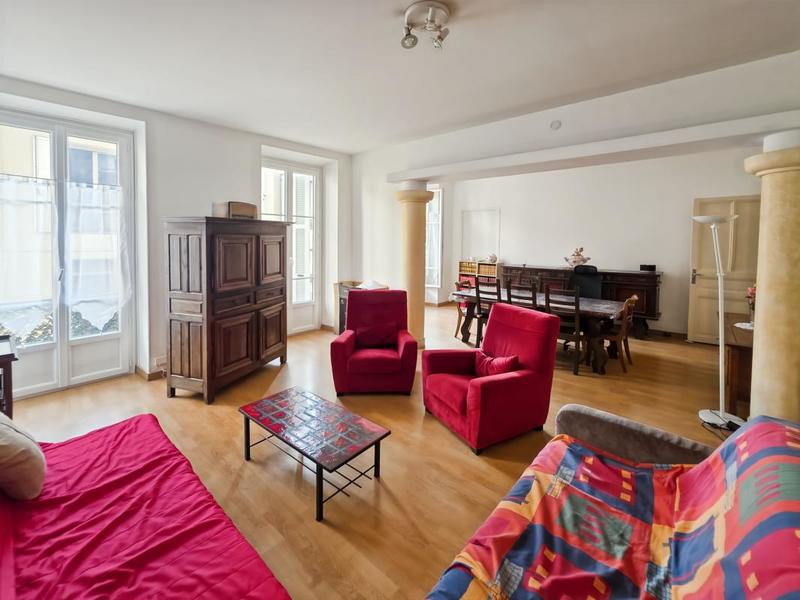 Appartement - 108 m² - 3 pièces