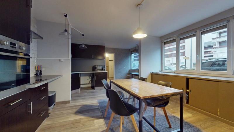 Appartement - 75 m² - 4 pièces