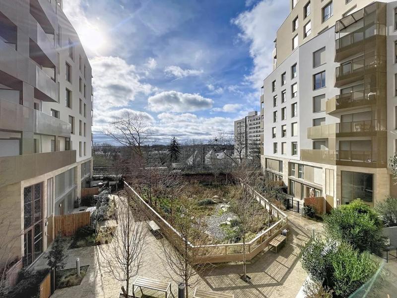 Appartement - 103 m² - 5 pièces