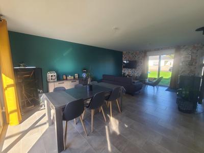 Maison - 105 m² - 5 pièces