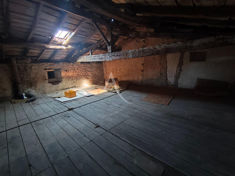 Maison - 110 m² - 4 pièces