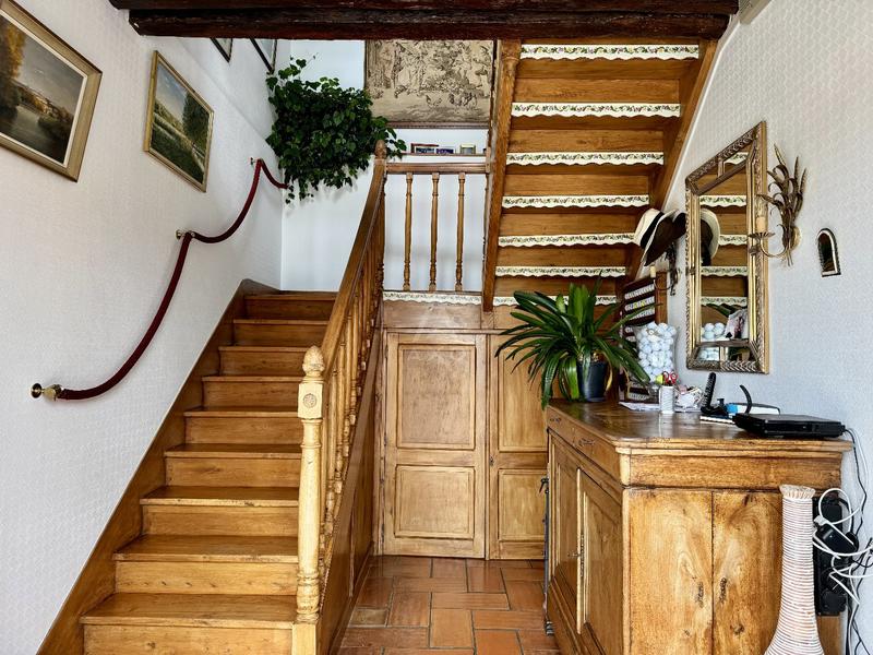 Maison - 160 m² - 9 pièces