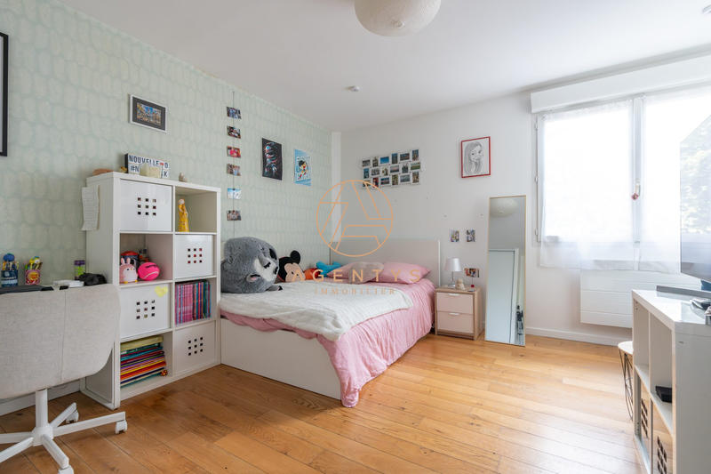 Appartement - 117 m² - 5 pièces