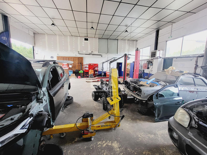 Maison - 420 m² - 5 pièces