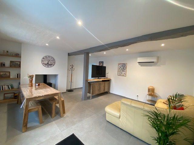 Maison ancienne - 373 m² - 20 pièces