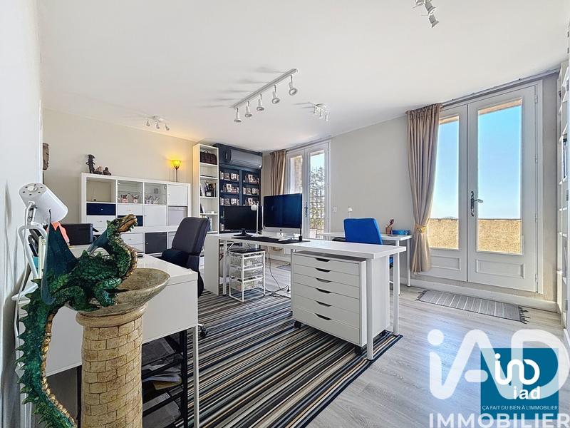 Maison - 220 m² - 10 pièces