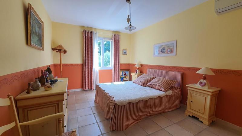 Maison - 200 m² - 8 pièces