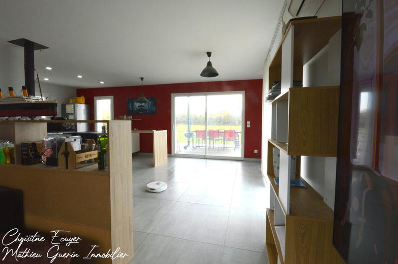 Maison - 104 m² - 4 pièces
