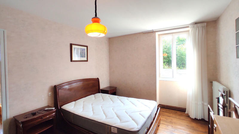 Maison - 102 m² - 4 pièces