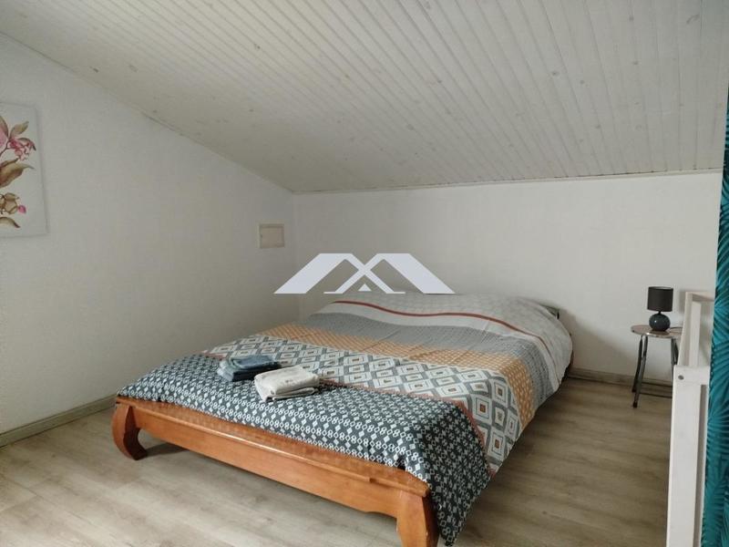 Villa - 196 m² - 8 pièces