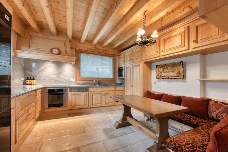 Châlet - 248 m² - 10 pièces