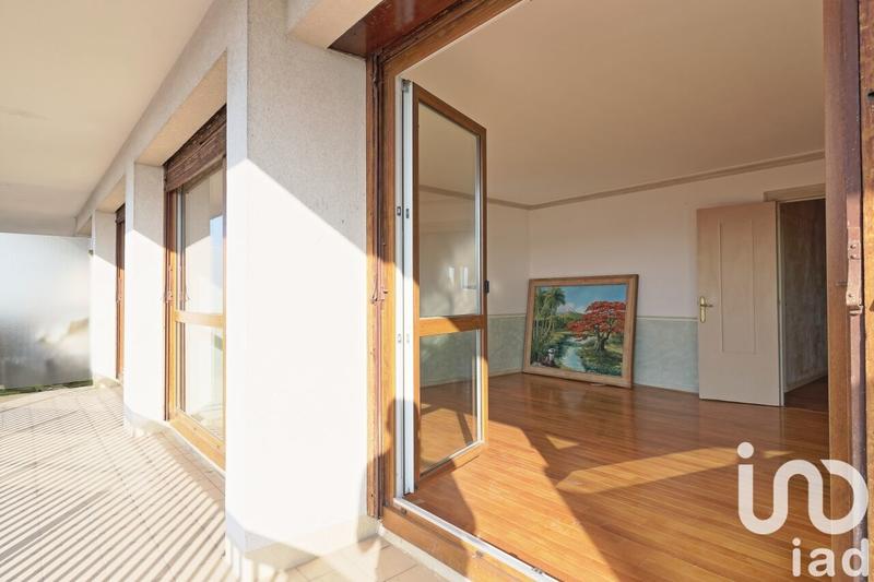 Appartement - 104 m² - 4 pièces