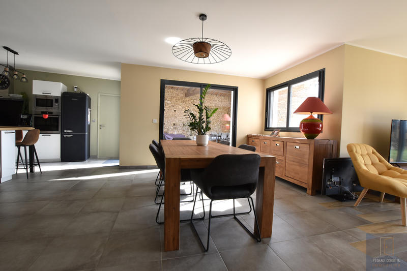 Maison - 127 m² - 5 pièces