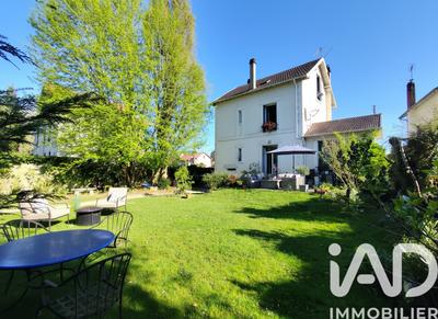 Maison - 146 m² - 7 pièces