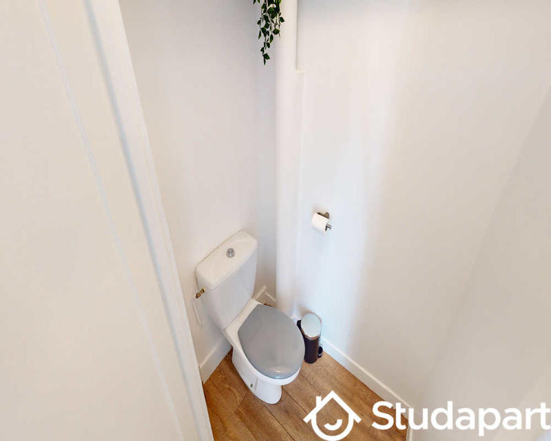 Chambre - 80 m² - 1 pièce