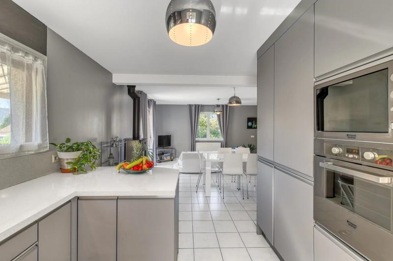 Maison - 140 m² - 6 pièces