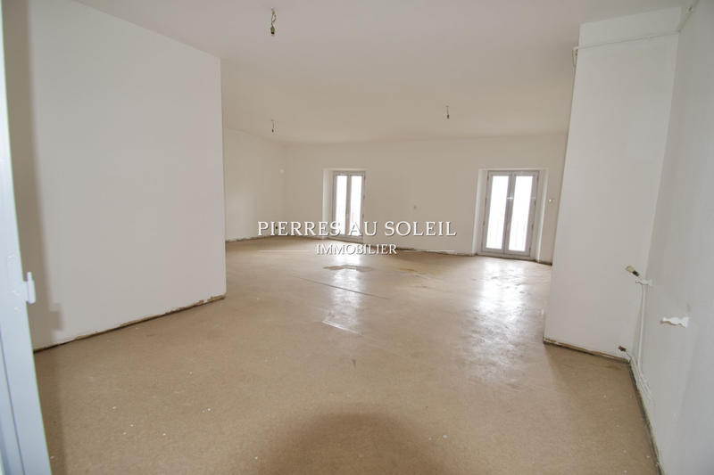 Appartement - 600 m² - 17 pièces