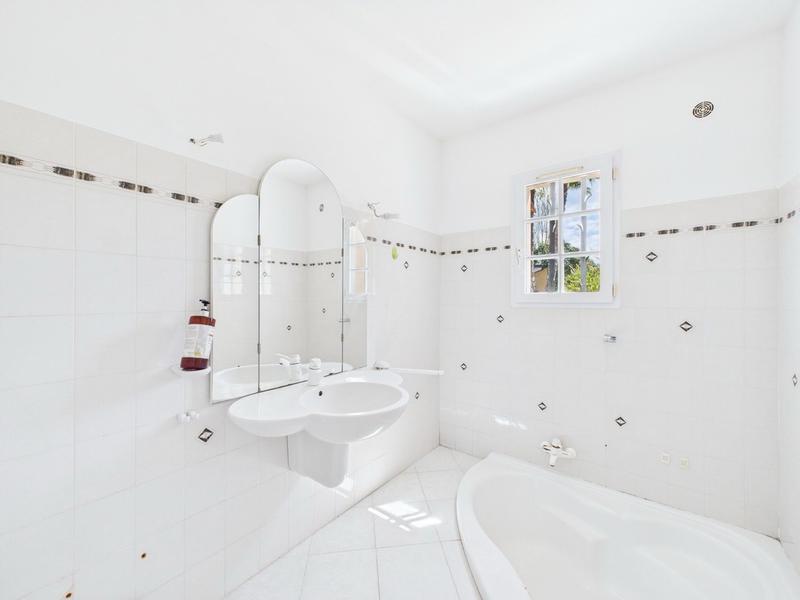 Maison - 185 m² - 5 pièces