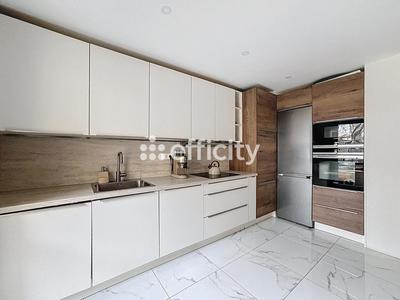 Appartement - 72 m² - 3 pièces