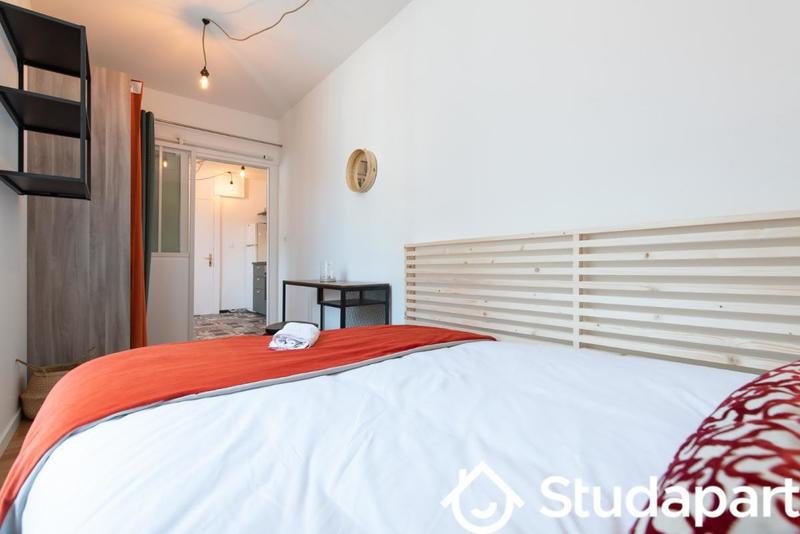 Chambre - 10 m² - 1 pièce