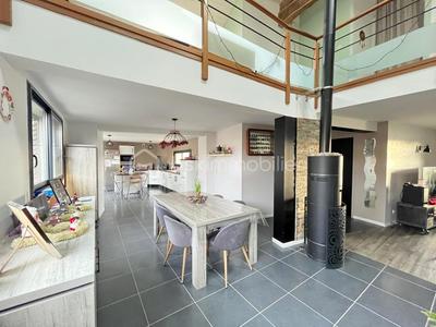 Maison en pierre - 172 m² - 6 pièces