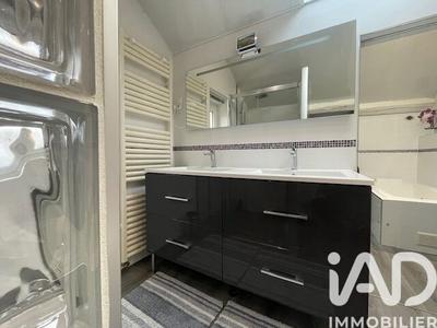 Maison - 133 m² - 5 pièces