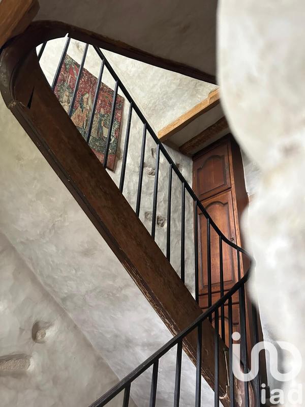 Maison - 246 m² - 9 pièces