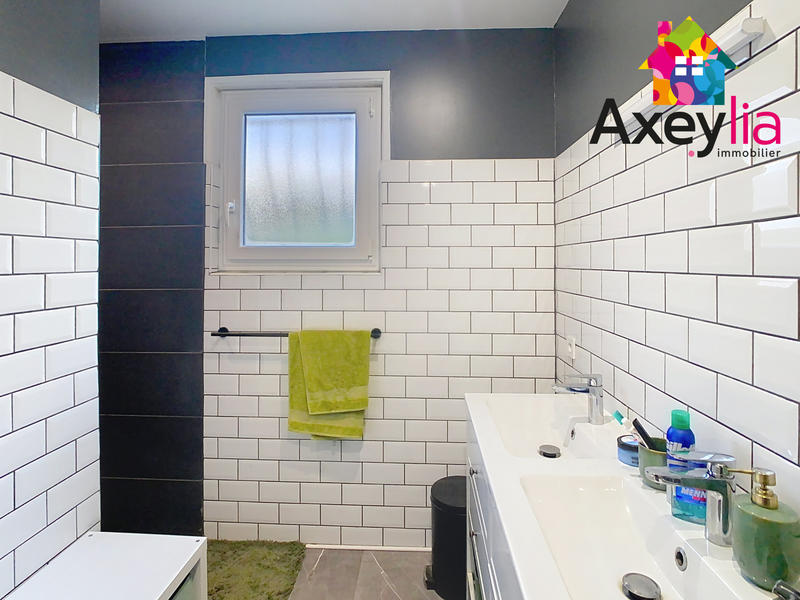 Maison - 143 m² - 6 pièces