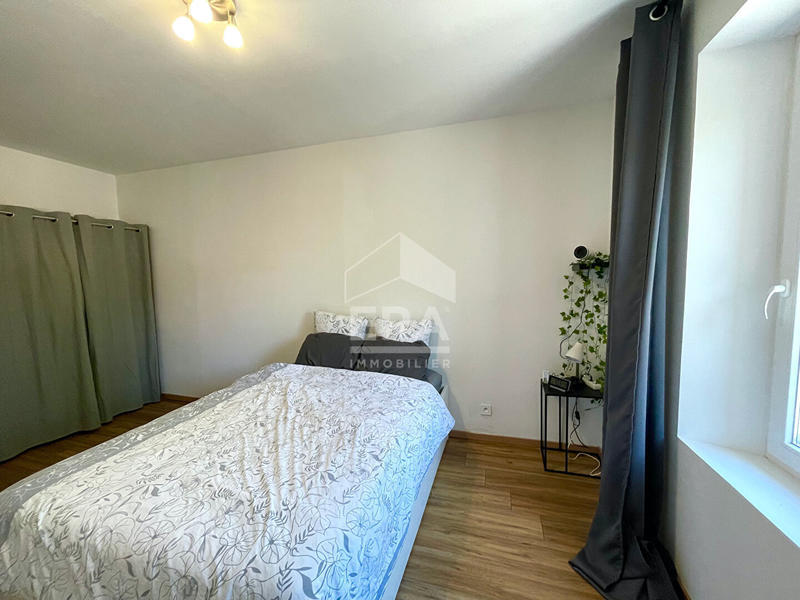 Appartement - 82 m² - 3 pièces