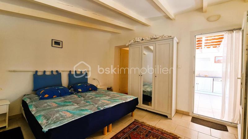 Demeure - 299 m² - 8 pièces