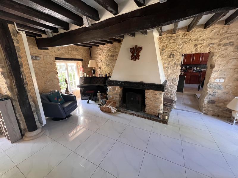 Maison en pierre - 204 m² - 5 pièces