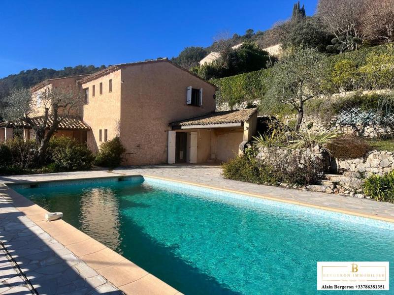 Villa - 194 m² - 5 pièces