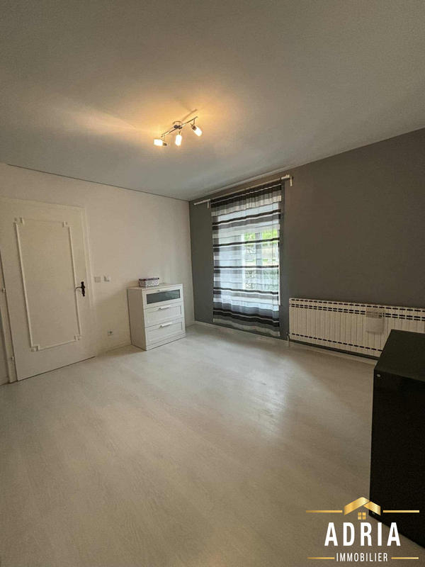 Maison - 206 m² - 7 pièces