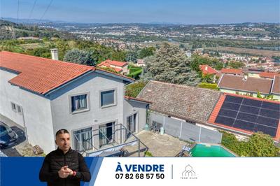 Maison - 160 m² - 5 pièces