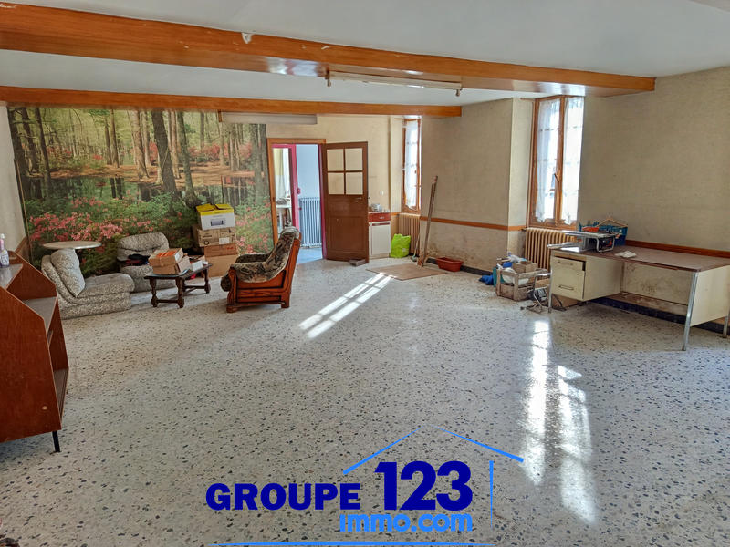 Maison - 288 m² - 10 pièces