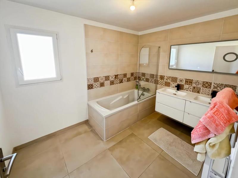 Maison - 136 m² - 5 pièces